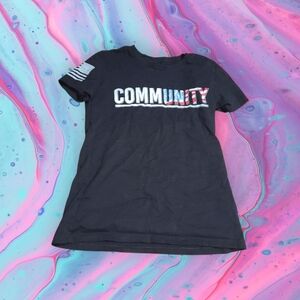 Grunt Style juniors size medium (7-9) Community patriotic t-shirt